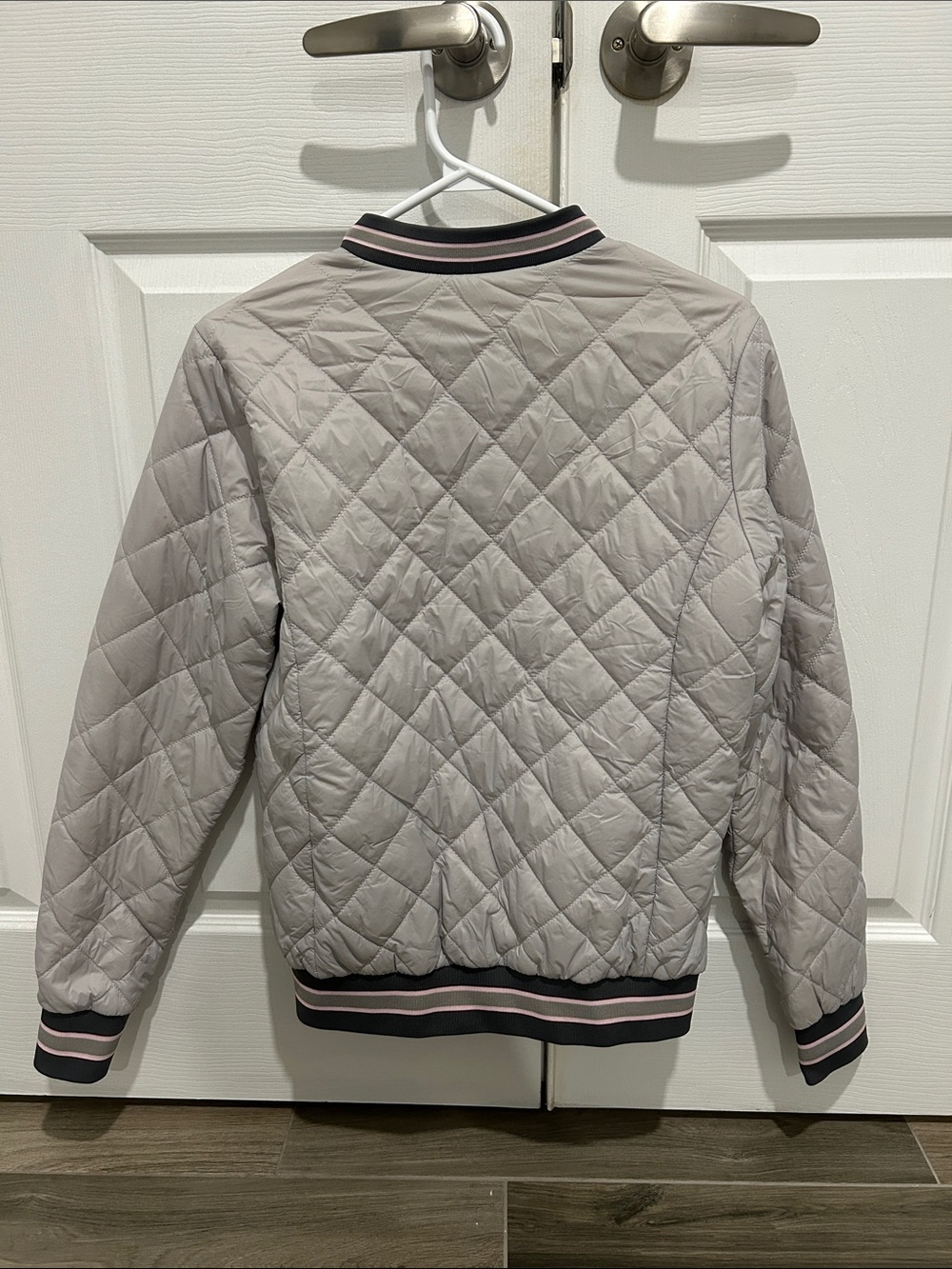 Quilted Bomber Jacket in Light Gray - HKM - Picture 2 of 5